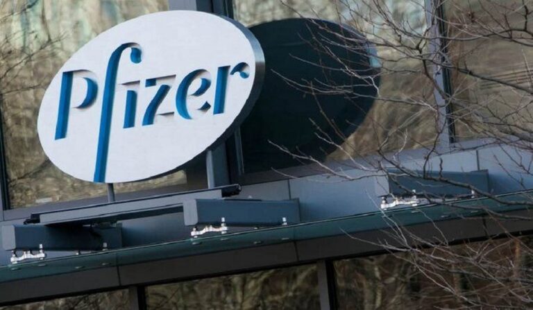 Lee más sobre el artículo El efecto de las terceras dosis de Pfizer y Moderna baja al cuarto mes