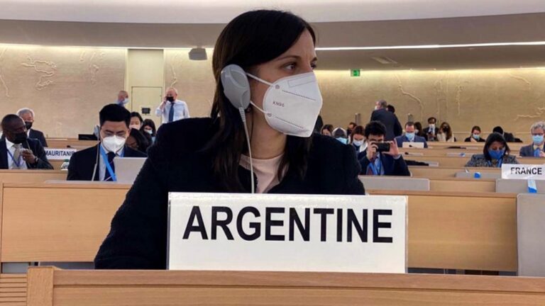 Lee más sobre el artículo Argentina votó a favor de investigar violaciones a los Derechos Humanos en Ucrania