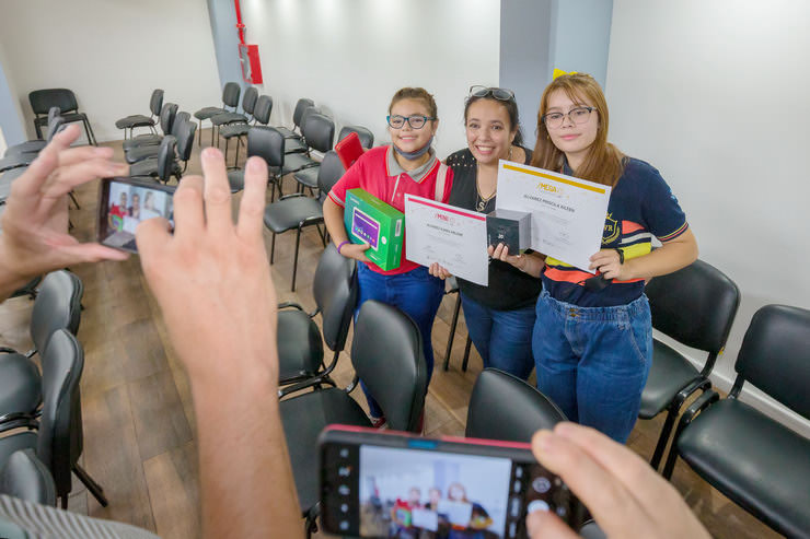 Read more about the article Los Mini y Mega Programadores recibieron sus premios