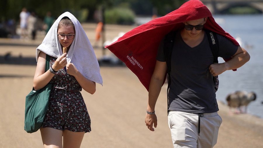 Read more about the article España atraviesa una de sus peores olas de calor con “más de 500 muertes”