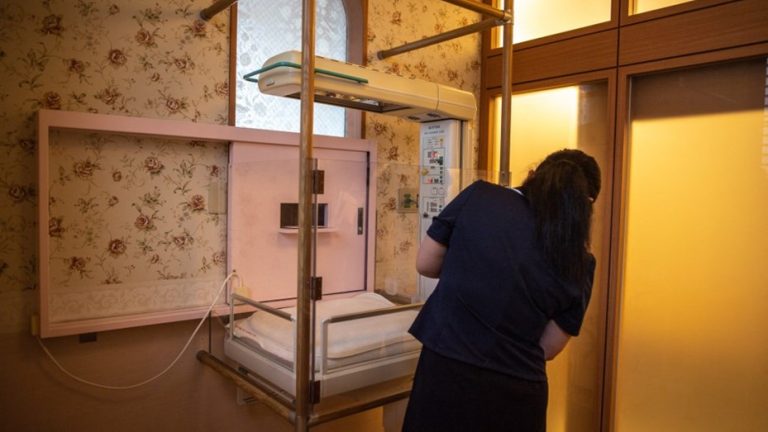 Lee más sobre el artículo El “buzón” para abandonar bebés , una idea controvertida que salva vidas