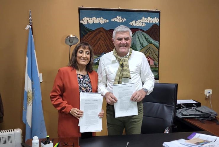 Read more about the article Apoyo al trabajo artesanal: San Luis y Catamarca firmaron un convenio de cooperación