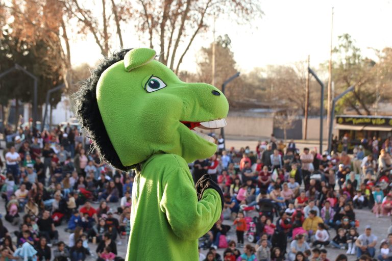 Lee más sobre el artículo El Día de las Infancias convocó a cientos de niños y niñas para celebrar en el Complejo Molino Fénix