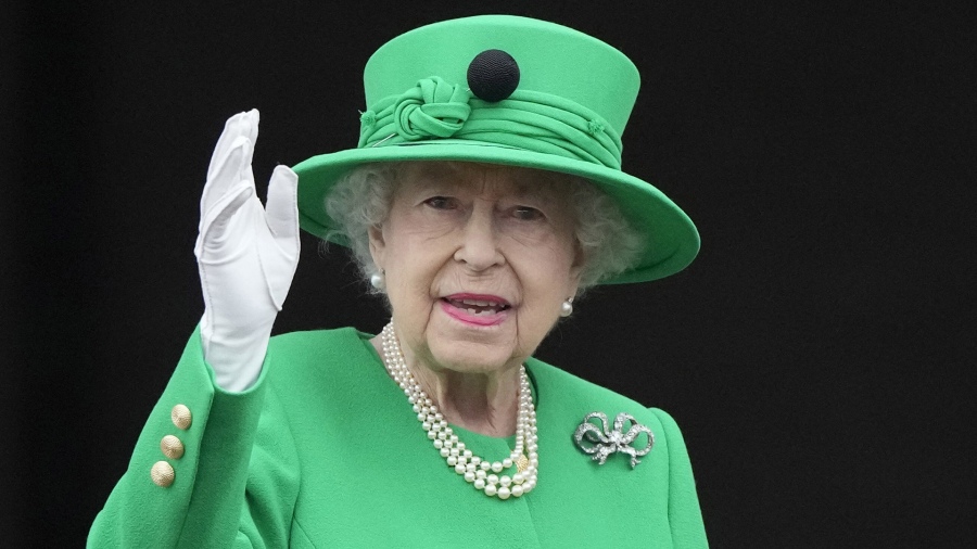 You are currently viewing A los 96 años y tras siete décadas en el trono, falleció la reina británica Isabel II