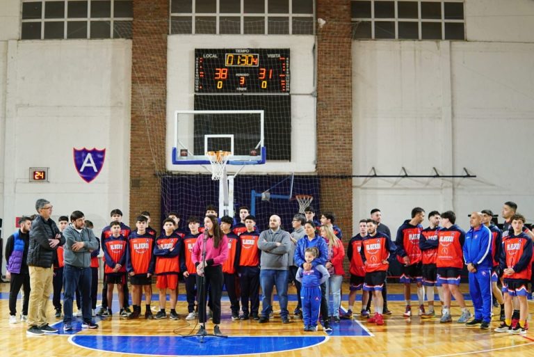 Lee más sobre el artículo Alberdi jugará la Liga Federal de Básquet 2023