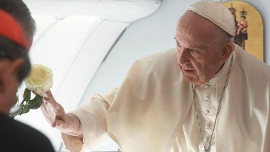 Read more about the article El Papa avaló el suministro de armas a Ucrania: “Es moralmente aceptable”