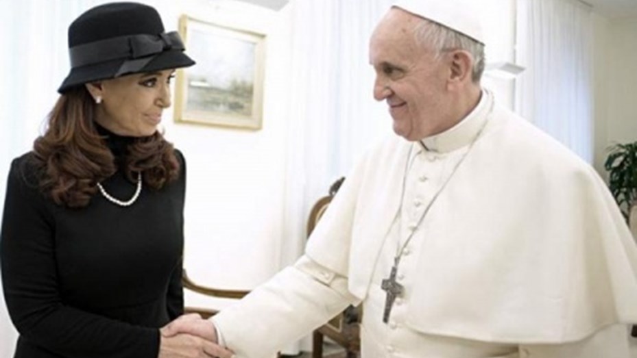 Read more about the article El Papa llamó a Cristina Kirchner para expresarle “solidaridad y cercanía”