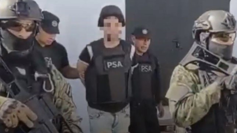 You are currently viewing Atentado a Cristina Kirchner: trasladaron a los 4 detenidos a cárceles de máxima seguridad