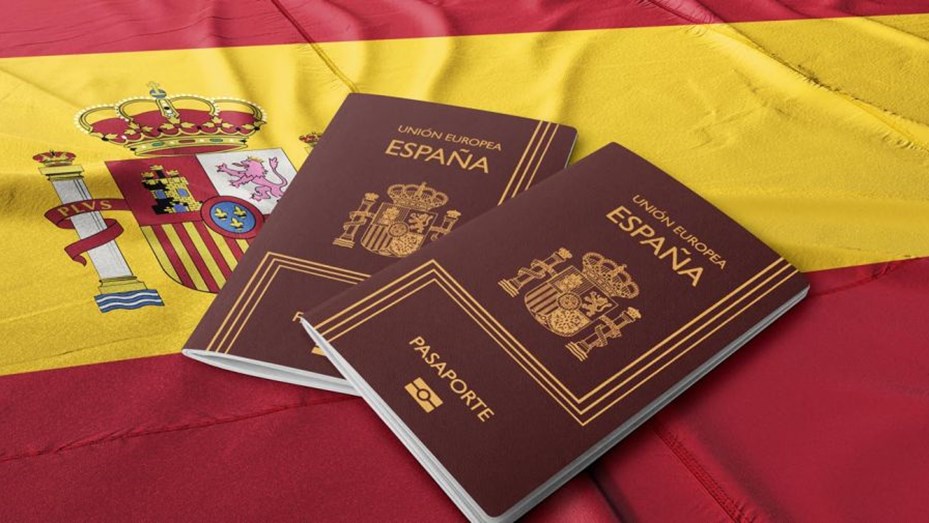 You are currently viewing “Ley de Nietos”: cómo tramitar la ciudadanía española y cuáles son los documentos necesarios
