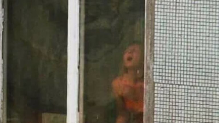 Lee más sobre el artículo “Viva el sexo, pero gritá un poco menos”: la irónica carta que le dejó a su vecina para reclamarle por el ruido