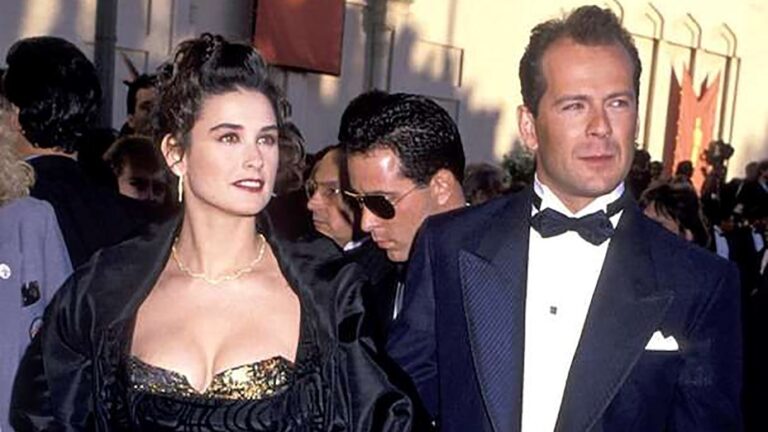 Lee más sobre el artículo Demi Moore se mudó con su exesposo Bruce Willis para cuidarlo tras diagnóstico de demencia