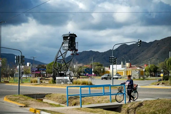 Read more about the article ¿Cómo funcionan las Torres de Vigía que trabajarán junto a los Nodos de Articulación Policial?