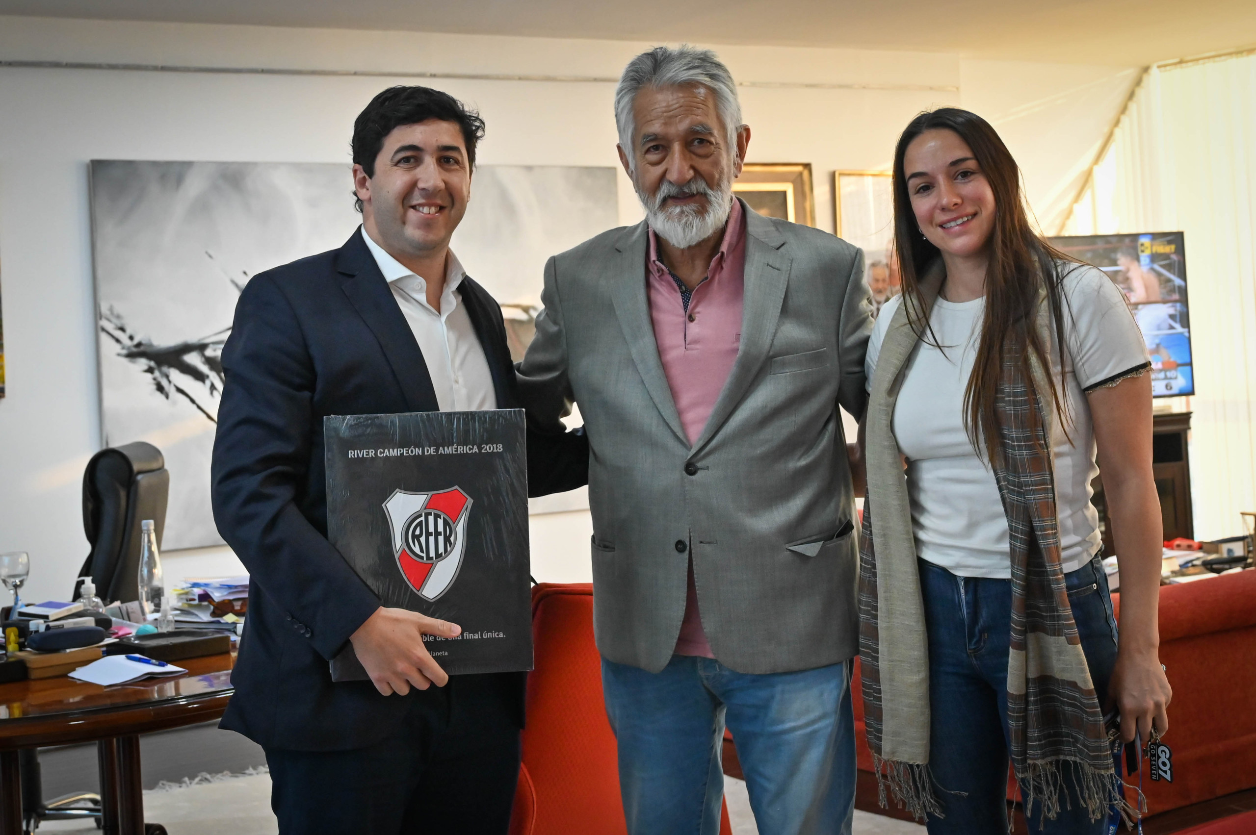 Read more about the article El gobernador recibió al secretario general de la Fundación River Plate