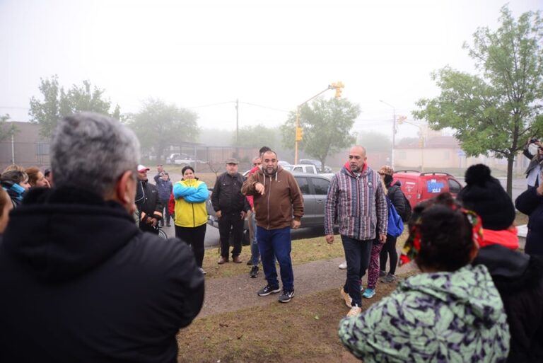 Lee más sobre el artículo Realizaron un operativo de limpieza a fondo en el barrio La Ribera