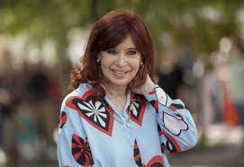 You are currently viewing Cristina Kirchner rompió el silencio y pidió poner “todo el esfuerzo” para ganar el balotaje