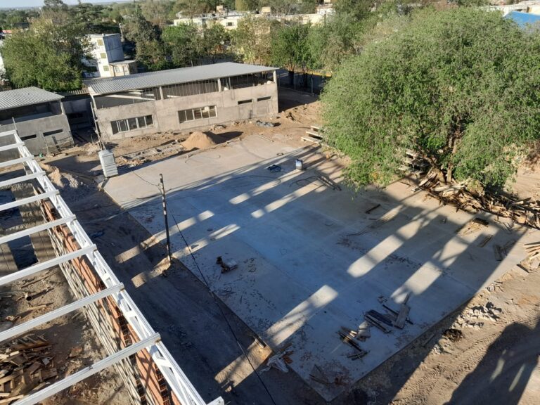 Lee más sobre el artículo Progresan los trabajos en la escuela del barrio Santa Rita de Casia en Villa Mercedes