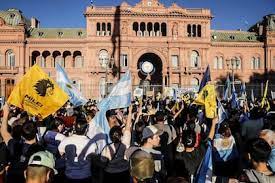 Read more about the article A dos semanas del balotaje: marcha contra el Gobierno