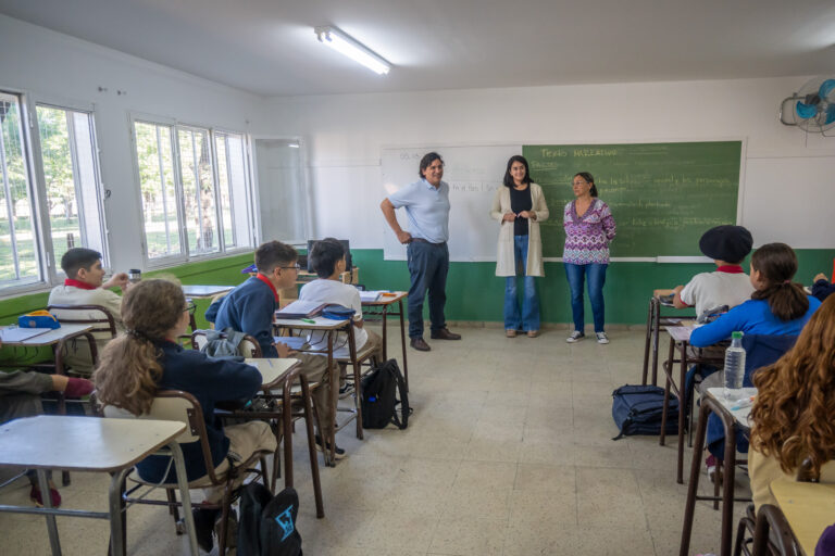 Lee más sobre el artículo Secretario de Discapacidad Destaca Educación Inclusiva en Visita a la Escuela Agraria de Villa Mercedes