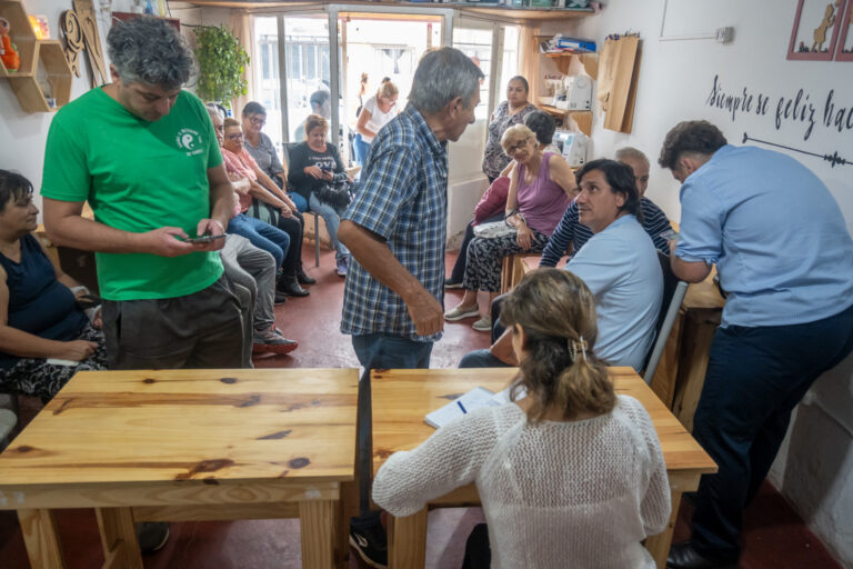 Lee más sobre el artículo Vecinos de barrios de Villa Mercedes exponen necesidades ante Secretaría de Personas con Discapacidad