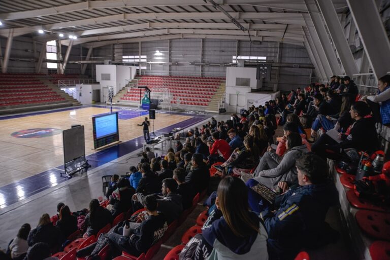 Lee más sobre el artículo Éxito en la capacitación para profesionales del deporte en La Pedrera