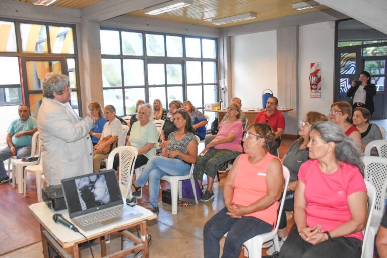Lee más sobre el artículo Realizan la segunda charla sobre cuidados y bienestar de las personas mayores