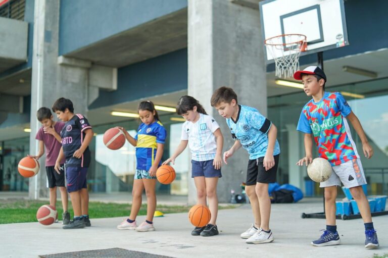 Lee más sobre el artículo El Parque La Pedrera lanza su escuela de verano con actividades gratuitas para niños y adultos