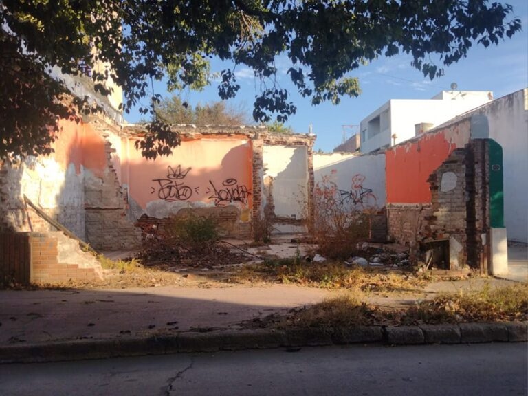 Lee más sobre el artículo Continúan las inspecciones en terrenos baldíos: actas labradas y cartelería informativa