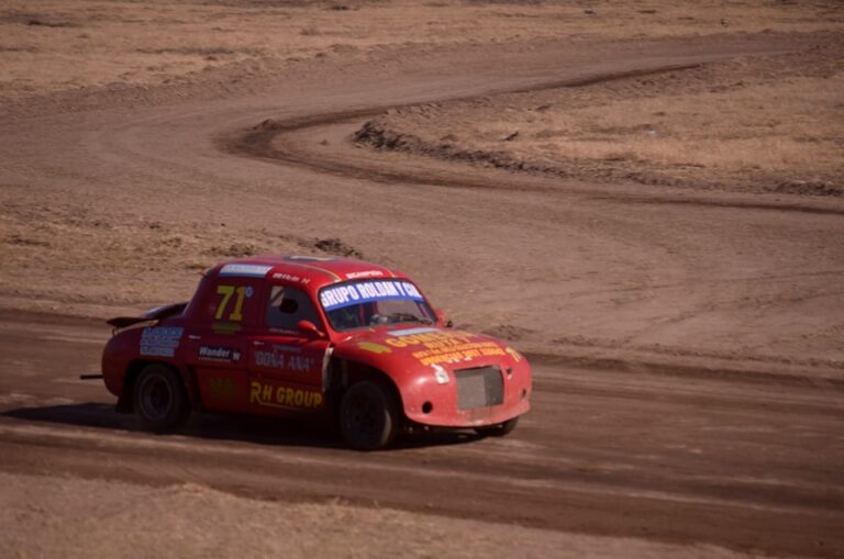 Lee más sobre el artículo El Circuito “El Trébol” vibró con la segunda fecha del Campeonato de Pista de Tierra