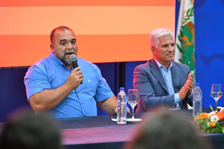 Lee más sobre el artículo En Villa Mercedes, Poggi lanzó el Boleto Estudiantil Gratuito 2026