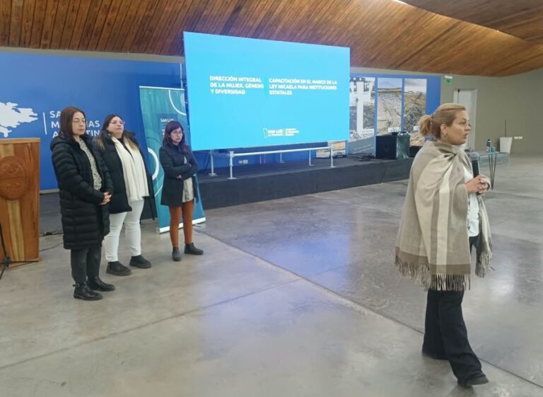 Lee más sobre el artículo Ley Micaela: continúan las capacitaciones a distintas áreas del Ejecutivo provincial