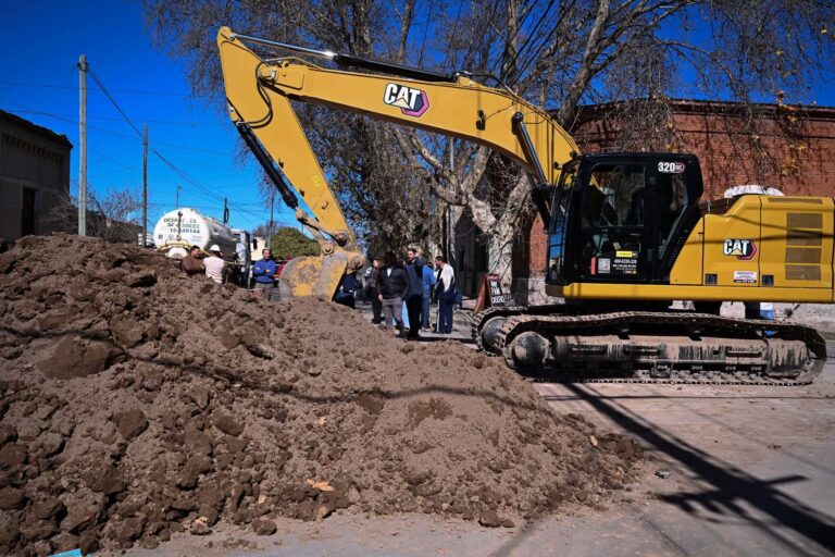Lee más sobre el artículo Avanza una obra histórica para renovar la red cloacal en el sur de Villa Mercedes