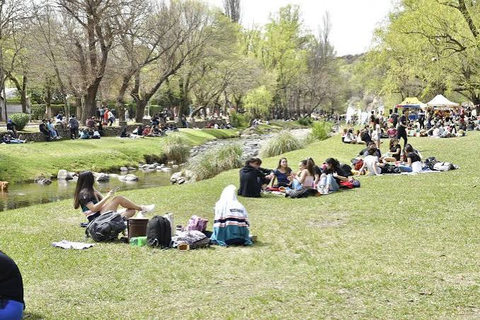 Lee más sobre el artículo Día del Estudiante: más de 1.700 jóvenes ya viajaron hacia El Trapiche y La Florida
