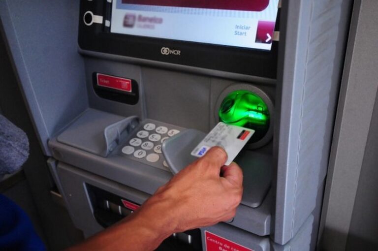 Lee más sobre el artículo La administración pública cobrará este viernes 25 de febrero y se comenzará a descontar la cuota de los créditos otorgados en noviembre