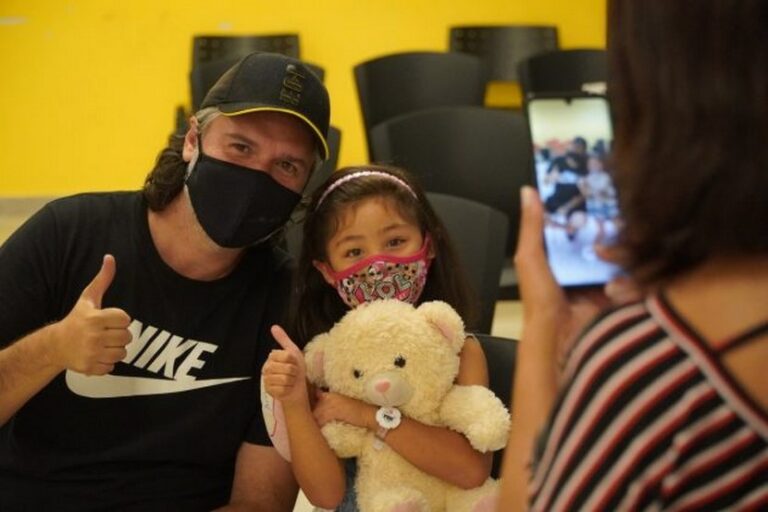 Lee más sobre el artículo A poco más de una semana del inicio de clases, reiteran la recomendación de iniciar o completar el esquema de vacunación covid en menores