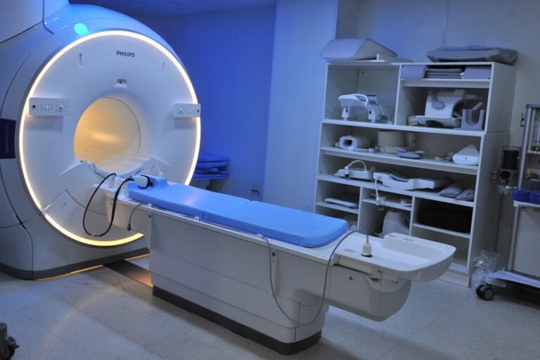 Lee más sobre el artículo El Hospital Central “Dr. Ramón Carrillo” incorporó en los últimos meses a 77 médicos