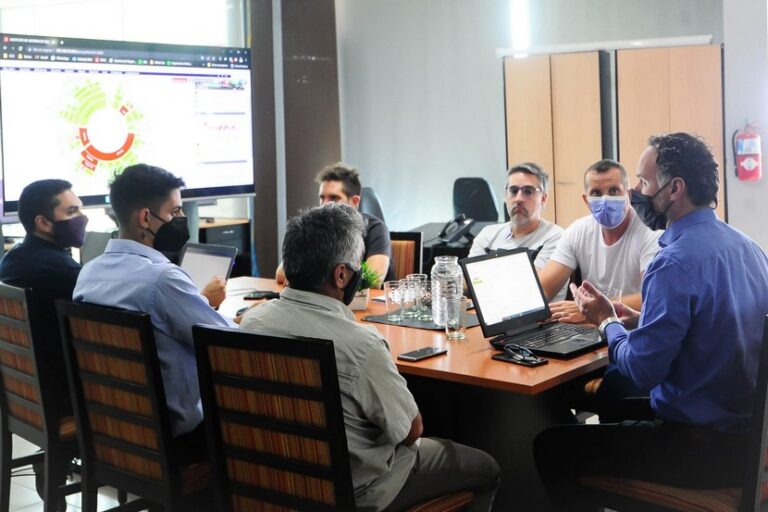 Lee más sobre el artículo El Ministerio de Seguridad y comerciantes trabajarán juntos para sumar cámaras privadas a la red de monitoreo provincial