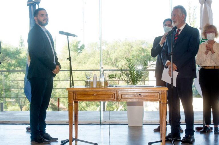 Lee más sobre el artículo El gobernador puso en funciones a seis nuevos secretarios de Gobierno