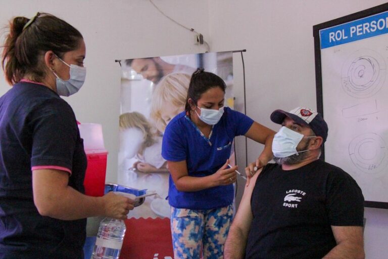 Lee más sobre el artículo Continúa la vacunación contra el COVID-19 en industrias de Villa Mercedes