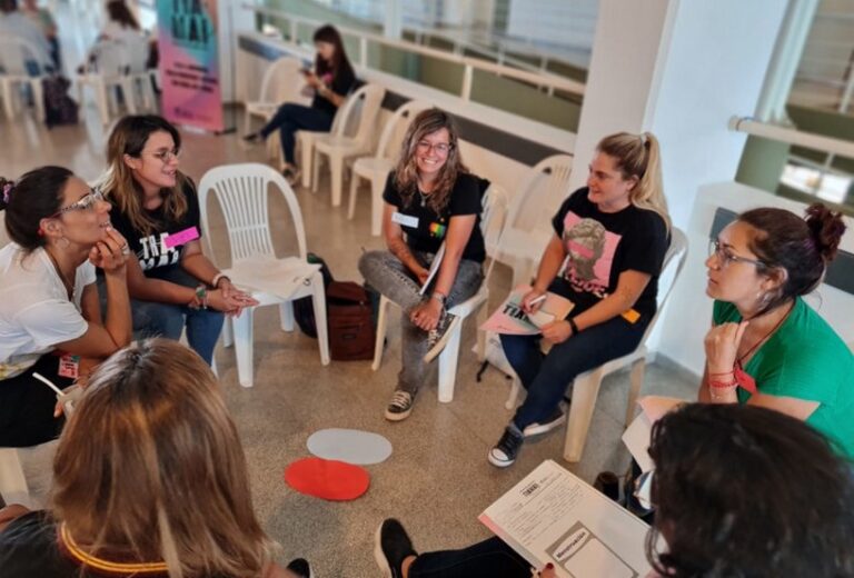 Lee más sobre el artículo El Ministerio de Educación dictó un taller sobre Educación Sexual Integral en el evento “Tramar”