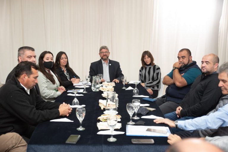 Lee más sobre el artículo Reunión de trabajo con comerciantes de Villa Mercedes