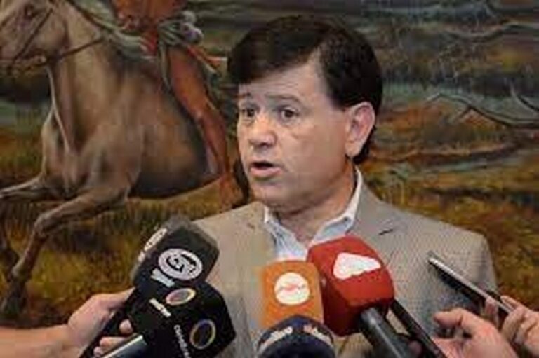 Lee más sobre el artículo La Justicia de Villa Mercedes rechazó una presentación contra Eduardo Mones Ruiz que hizo un dirigente político.