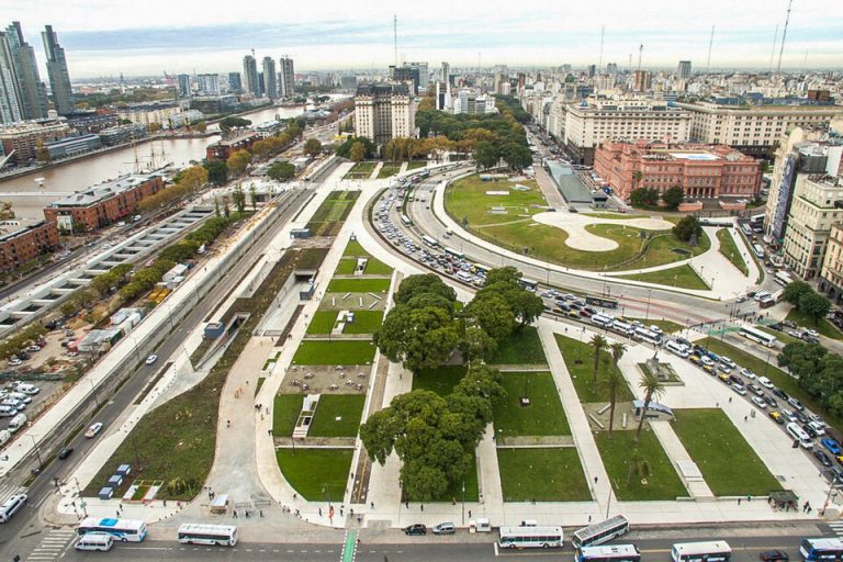 Lee más sobre el artículo Reparto de tierras y propiedades entre amigos de Macri