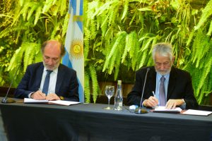 Read more about the article El gobernador de la provincia de San Luis formalizó el convenio para que el Banco Nación sea el nuevo agente financiero