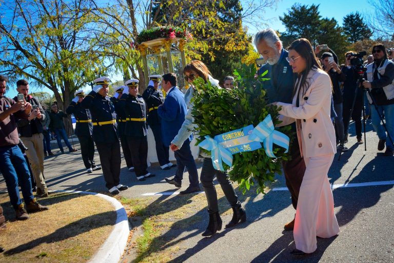 Lee más sobre el artículo La Provincia le rindió homenaje a Juan Pascual Pringles y a los heroicos granaderos