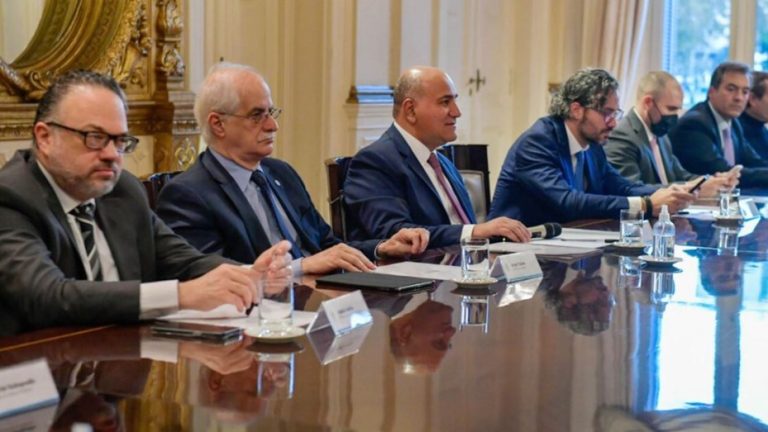Lee más sobre el artículo Inflación de abril: el Gobierno anticipa que será más baja y afirma que “lo peor ya pasó”