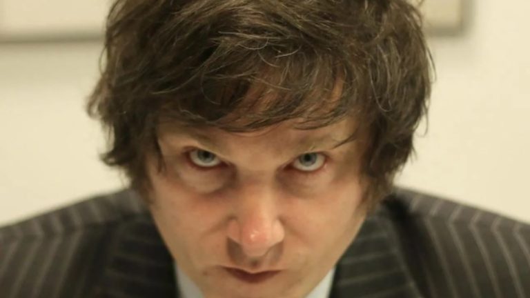 Lee más sobre el artículo Cárceles privadas con presos que “paguen trabajando”: la propuesta de Javier Milei