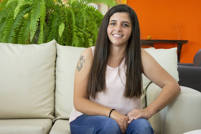 Lee más sobre el artículo “La Beca ‘Construyendo Sueños’ te acompaña desde el principio hasta el final y es una ayuda económica muy importante”