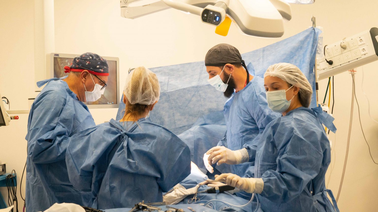 Read more about the article Cirugías de tórax en el “Hospital Ramón Carrillo”: prestigio profesional y aparatología de última generación