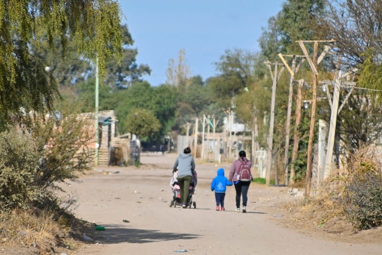 Lee más sobre el artículo “Realmente necesitábamos la urbanización, estamos muy agradecidos”