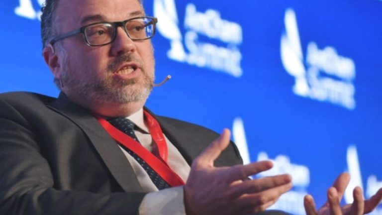 Lee más sobre el artículo Alberto Fernández le pidió la renuncia a Matías Kulfas